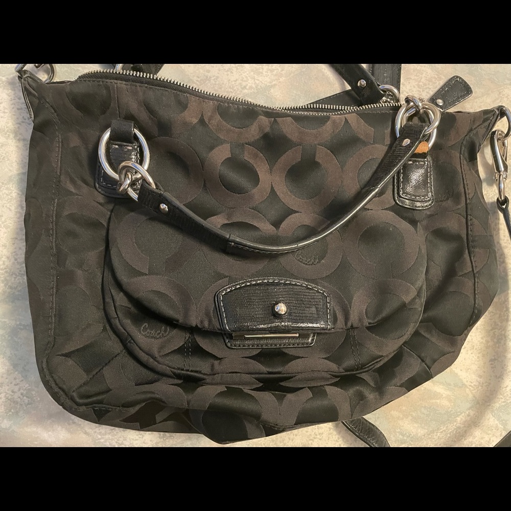 Black coach purse: cross body or shoulder